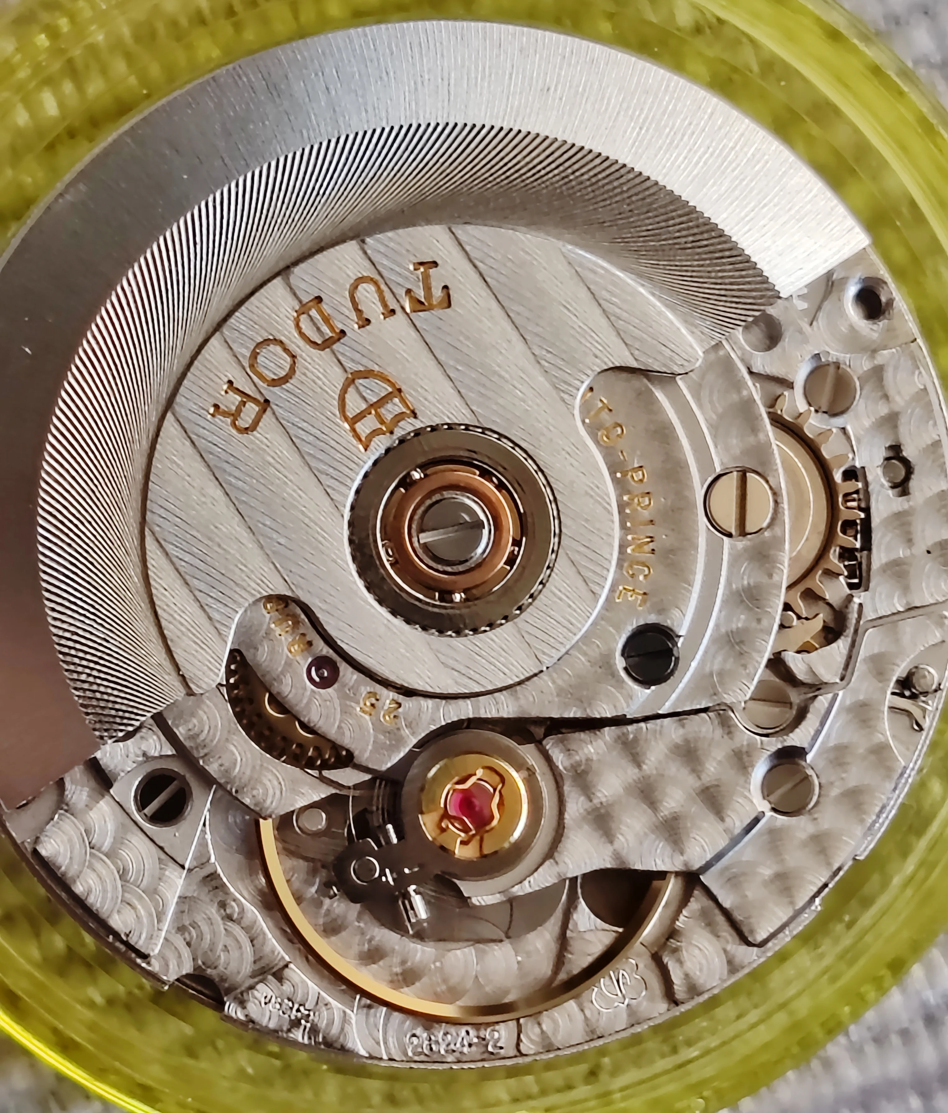 

Swiss original Dituo dismantling machine ETA-2824 engraved fine grinding Dituo movement without dismantling and repair