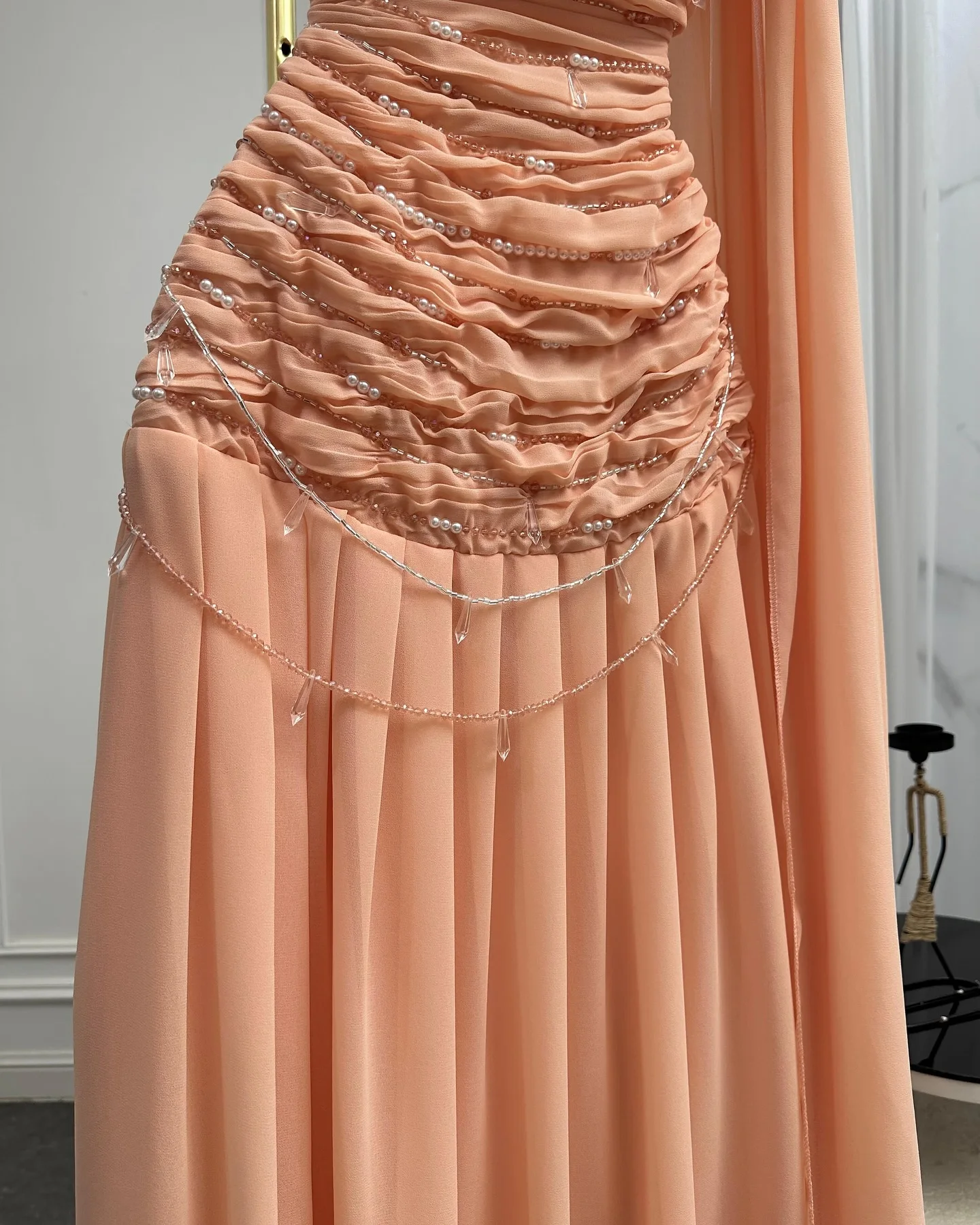 Customized Evening Dress Exquisite Chiffon One Shoulder Sleeveless Prom Gowns Simple Straight Beading Ruched Party Dresses