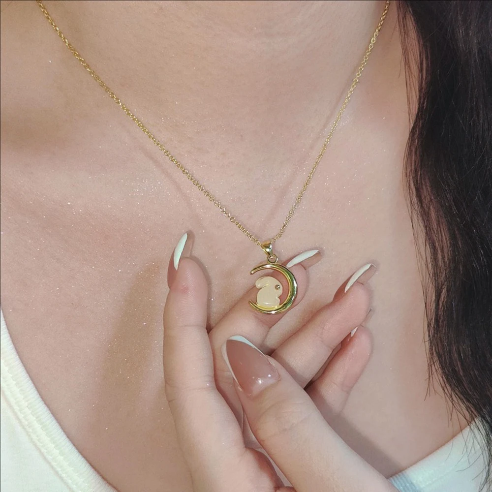 

10Pcs Gold Rabbit Necklace Female Light Luxury Retro Style Niche High-grade Design Sense Clavicle Chain Jewelry