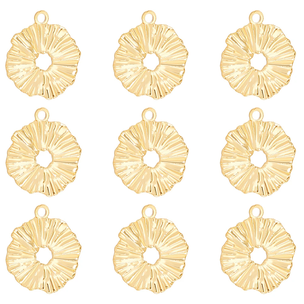 10 Uds. De dijes de flores con textura dorada, colgantes de acero inoxidable 304, colgante de flor hueca, abalorio con agujero pequeño de 1,8mm para bricolaje