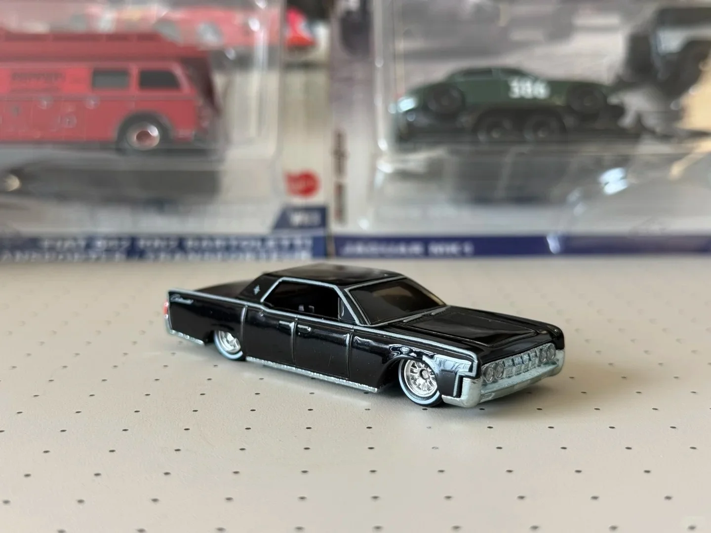 Hot Wheels Premium 2025 Pop Culture Matrix '64 Lincoln Continental 1:64 Diecast Sci-Fi Movie Réplica Brinquedo Colecionável Presente para Meninos