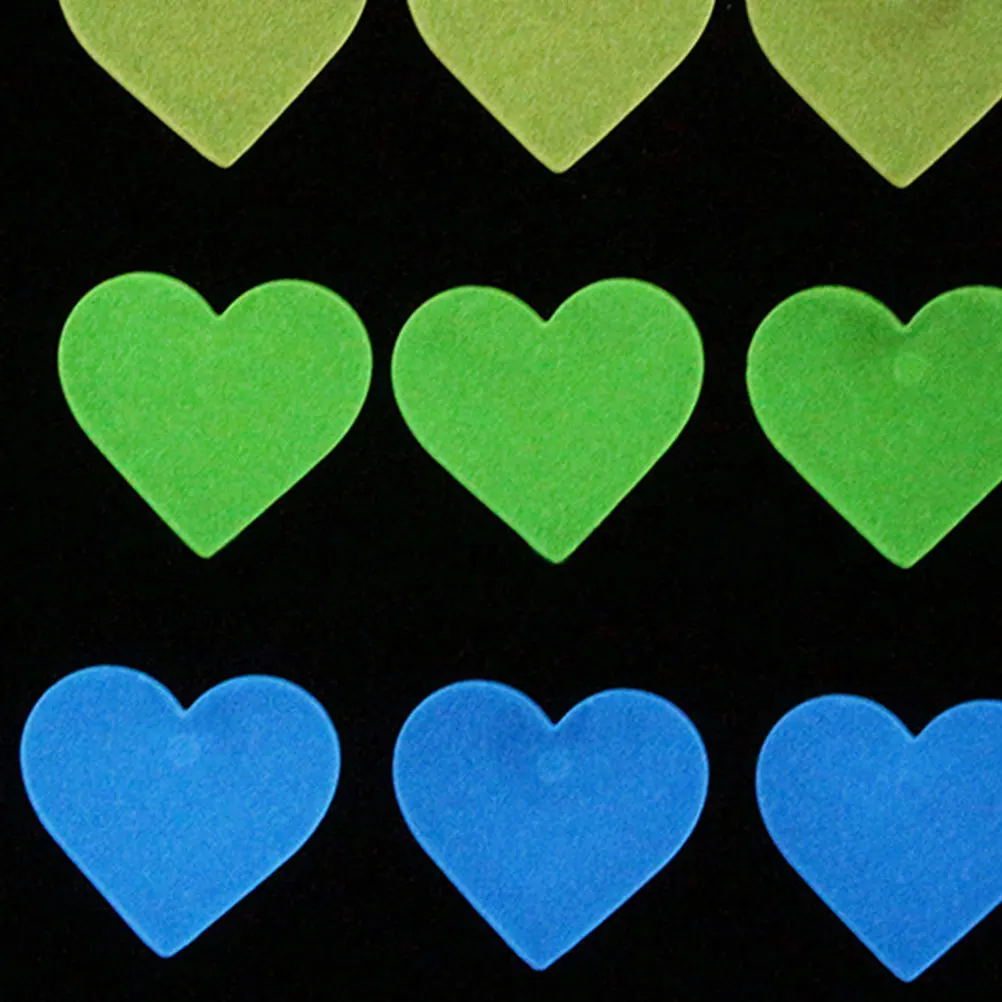 

Fluorescent Heart Stickers Luminous Wall Decals Glow in Dark Kids Bedroom Decorative Painting Moisture Resistance Durability