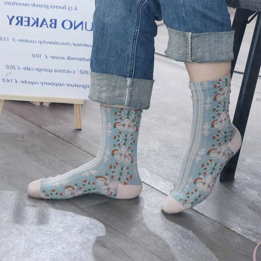 Winter Autumn Retro Print Harajuku Cotton Korean Style Socks Middle Tube Hosiery Girls Jacquard Socks College Style Hosiery
