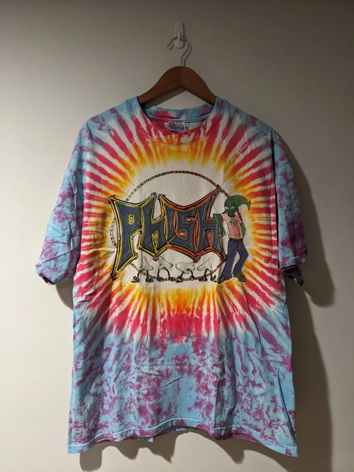 Vintage 1996 Phish 420 Alien Phall Tour X-Large Tie Dye T-Shirt