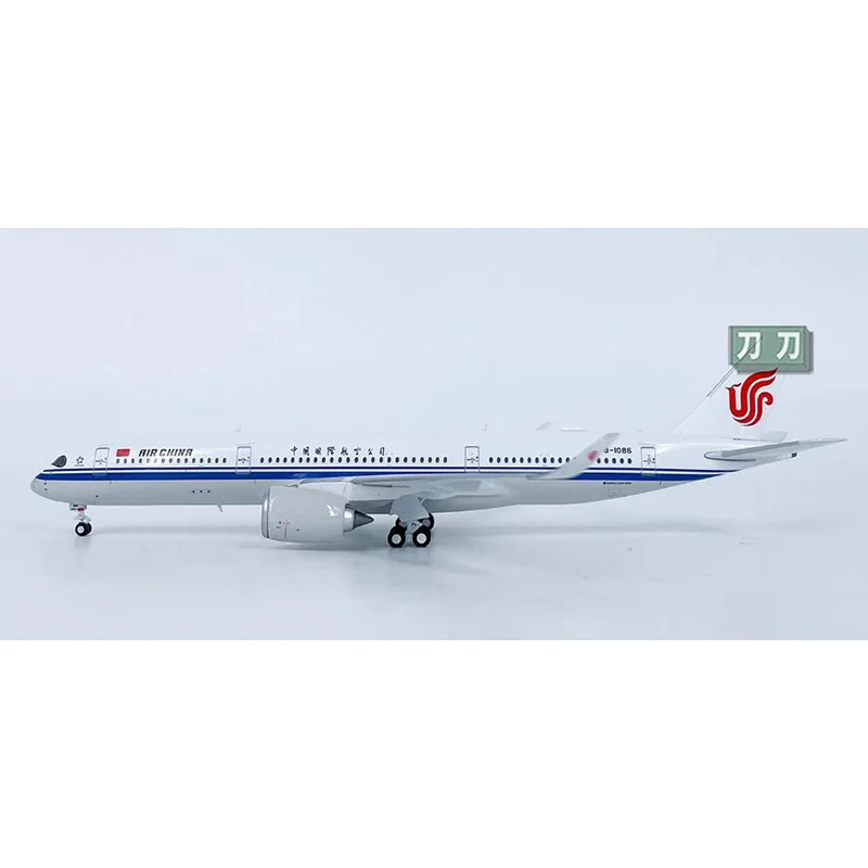 Diecast Scale 1/400 Air China A350-900 Aircraft Alloy Simulation Aircraft Model Collection Decoration Random coding