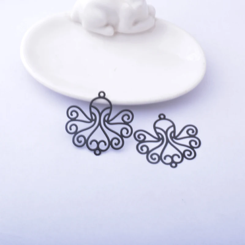 10 Stück Messing-Filigran-Anhänger, hohle goldene Elefanten-, Pfauen-, Oktopus- und Katzen-Motive, Edelstahl, DIY-Schmuckanhänger – Detail 9