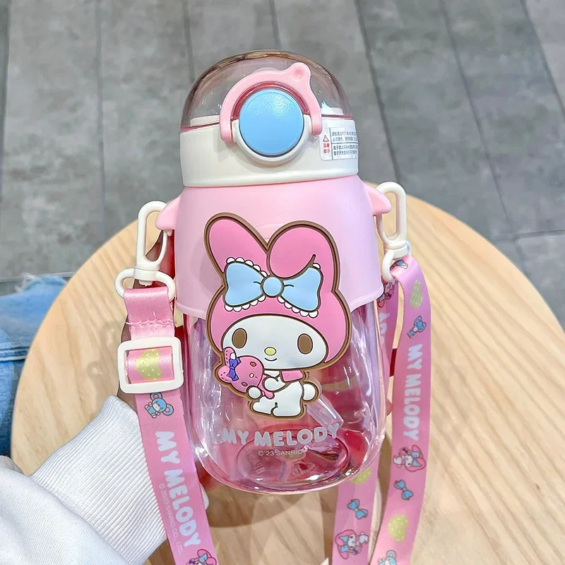 hot 690ml Sanrio Large Capacity Water Bottle Cinnamoroll Kuromi My Melody Portable Straw Water Cup for Outdoor Sports Fitness