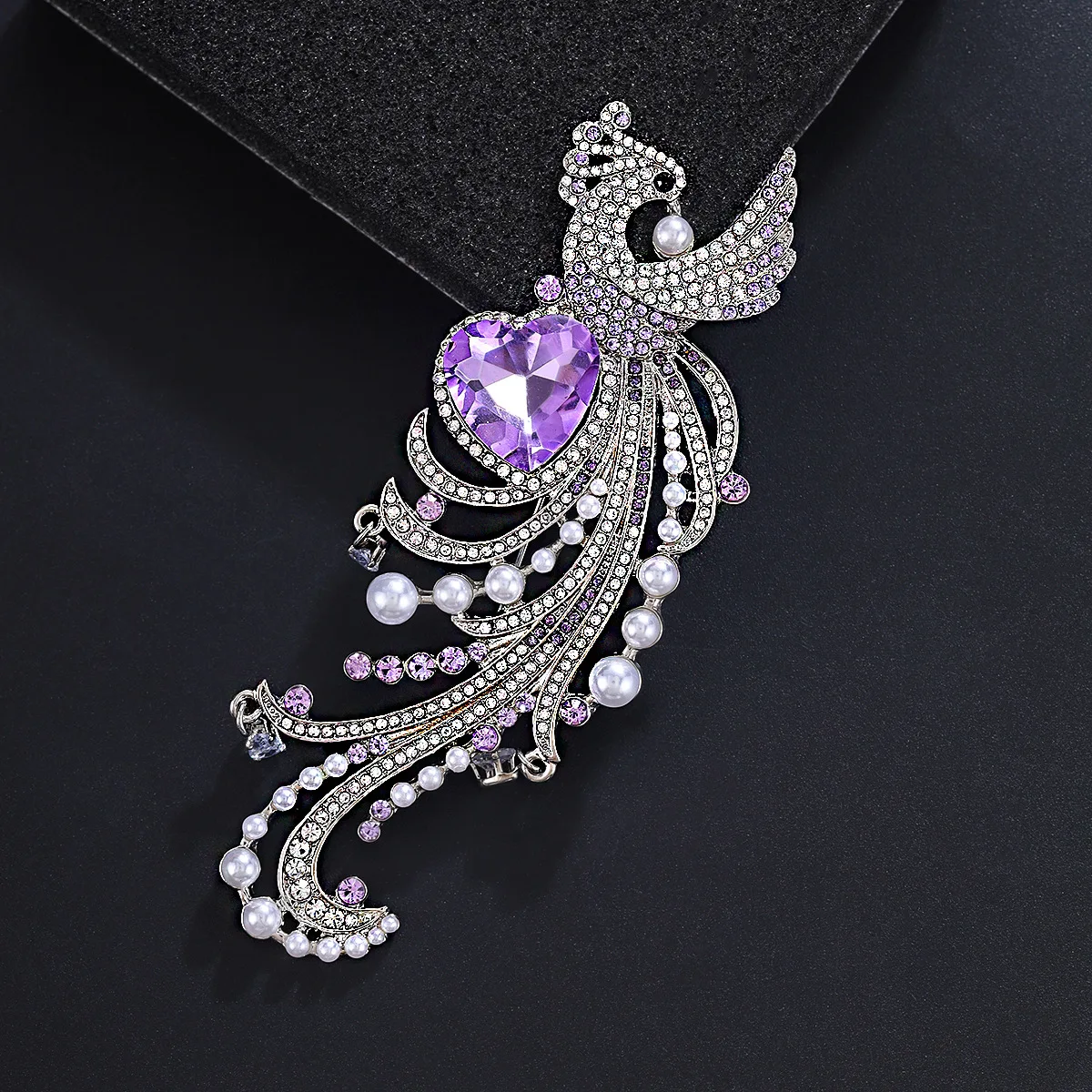 Elegant Classic Women Crystal Peacock Shining Brooch Pin High-end Boutique Exquisite Banquet Party Badges Jewelry Gift