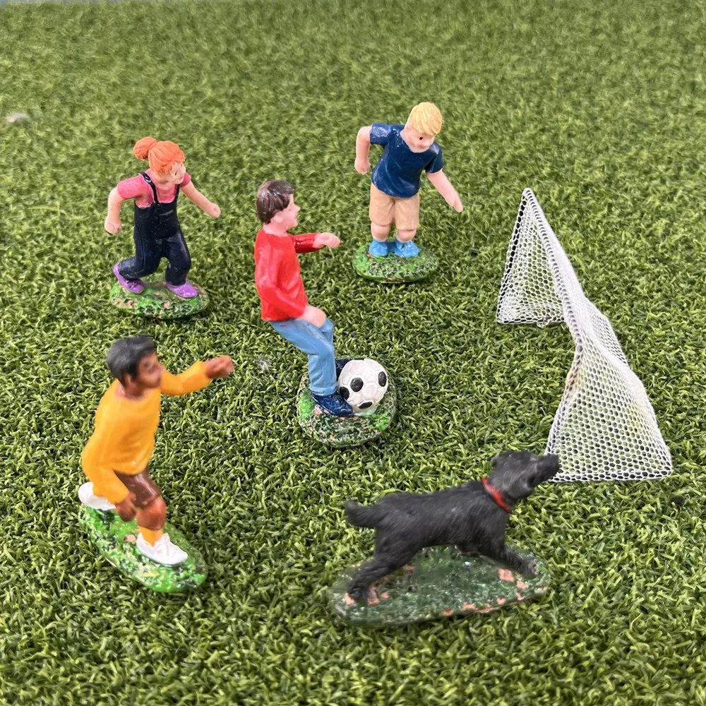 Kids Playing Soccer Miniature Figurine Set, Home Decoration Crafts Miniature Model, Office Desktop Football Scene Ornament Handi