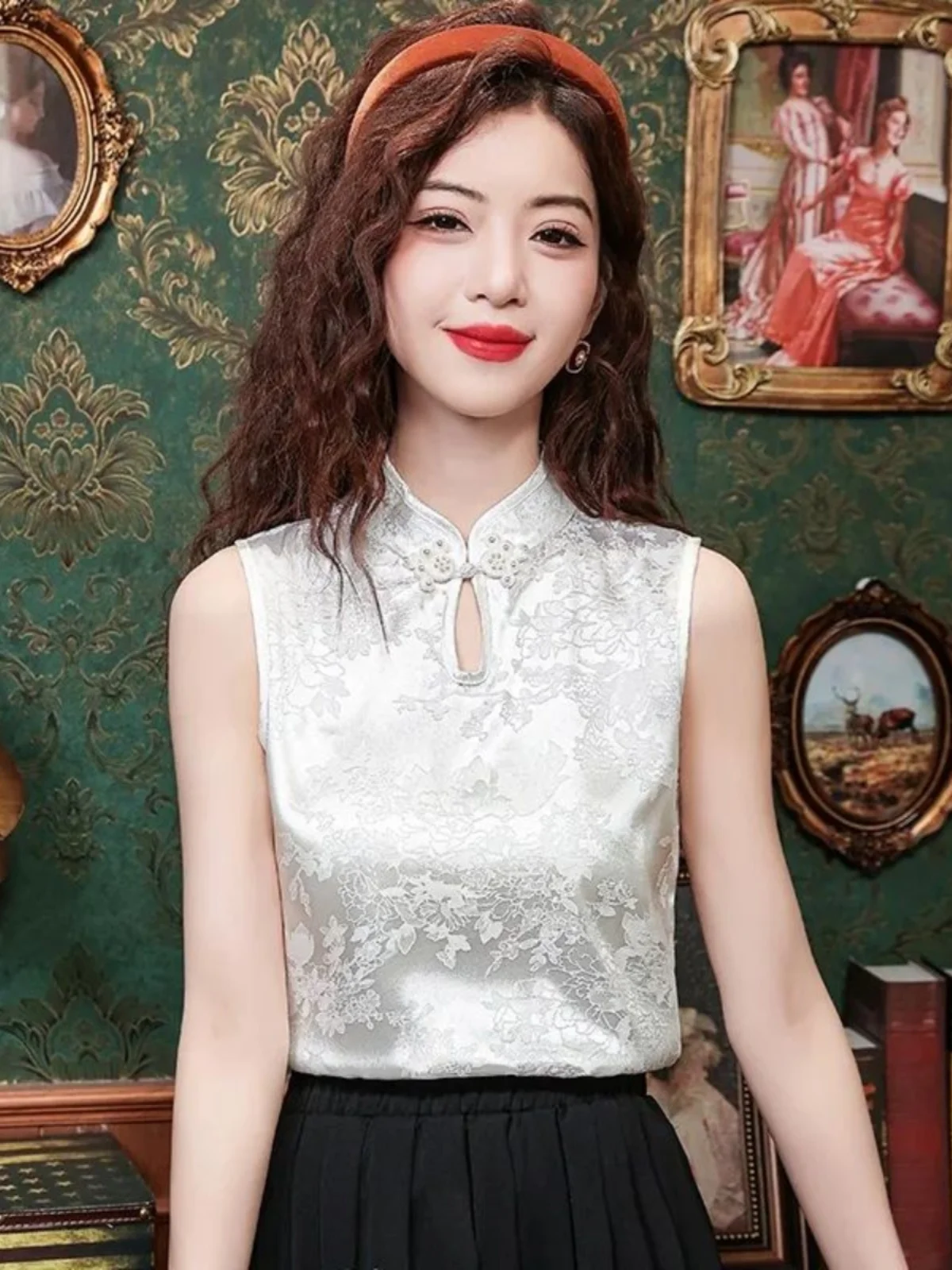 

Новый модный женский летний топ-жилет в китайском стиле с вышивкой, из атласа, на бретельках, для ношения поверх одежды