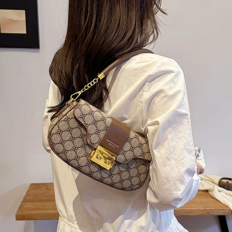 

New shoulder bag, women's fashionable small square bag, handheld casual wallet, luxury women's chain strap crossbody bag