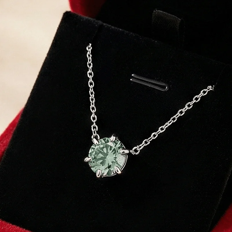 

1pc 1Carat Six-prong Pendant Necklace: Set with Green Synthetic Moissanite. Suitable for both men and women.