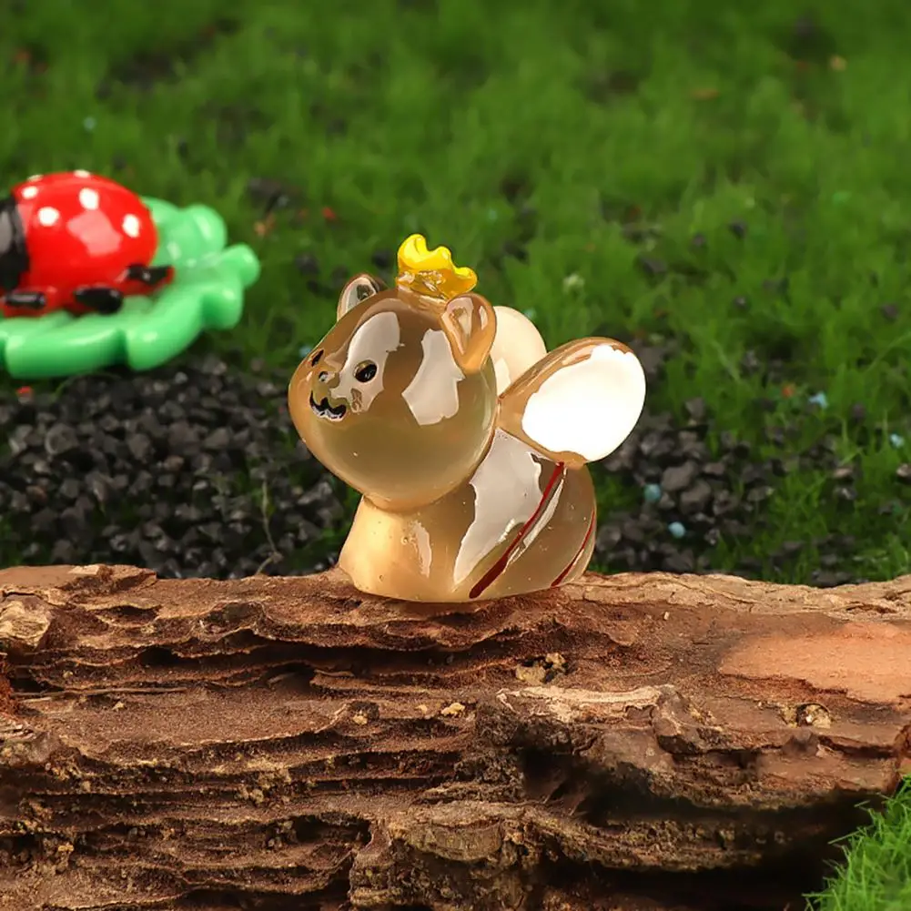 Durable Bee Pendant Mini Bee Shaped Resin Figures Glow Dark Tiny Figurines Small Cute Miniature Decorations for Fairy Gardens