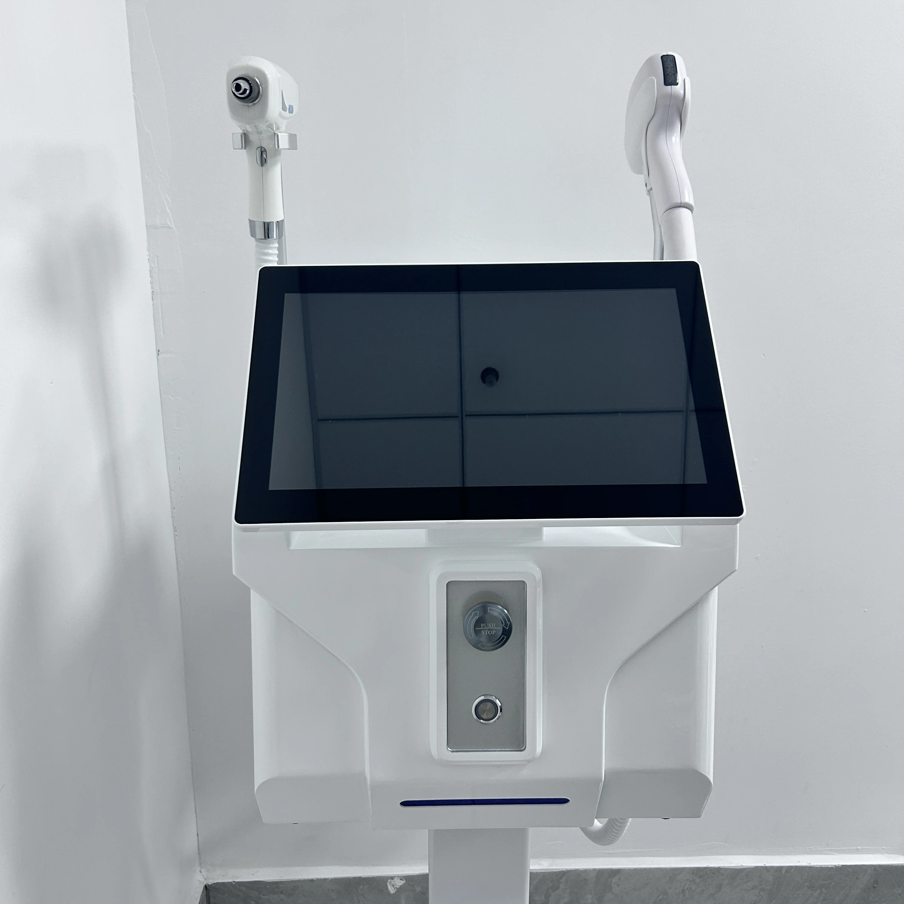 2026 أحدث إزالة الشعر بالليزر ديود سوبرانو الأول في العالم 2 في 1 غير مؤلم نقطة التجميد يزيل جميع الوشم قشر هوليوود #2