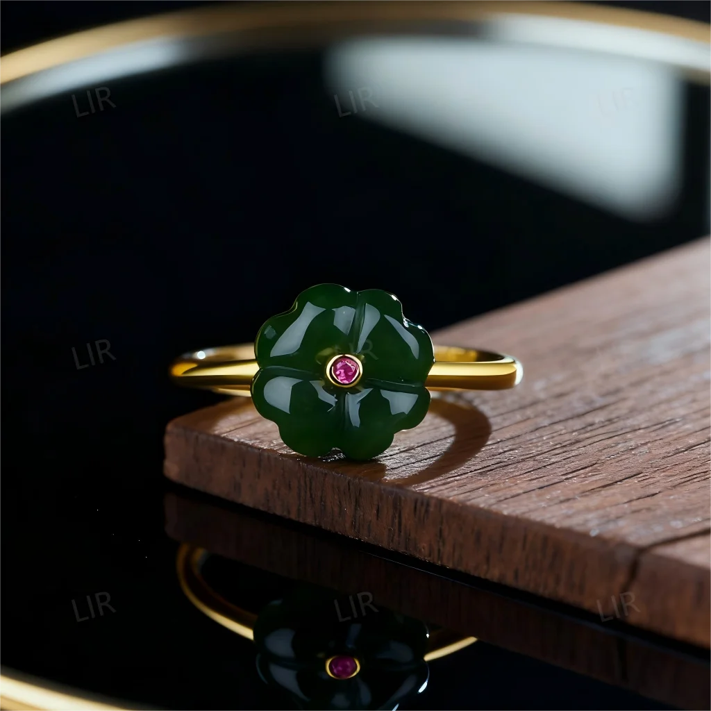 خاتم مفتوح من LIR للسيدات من اليشم الهيتي الطبيعي Lucky Clover |   مجوهرات راقية مع شهادة اليشم