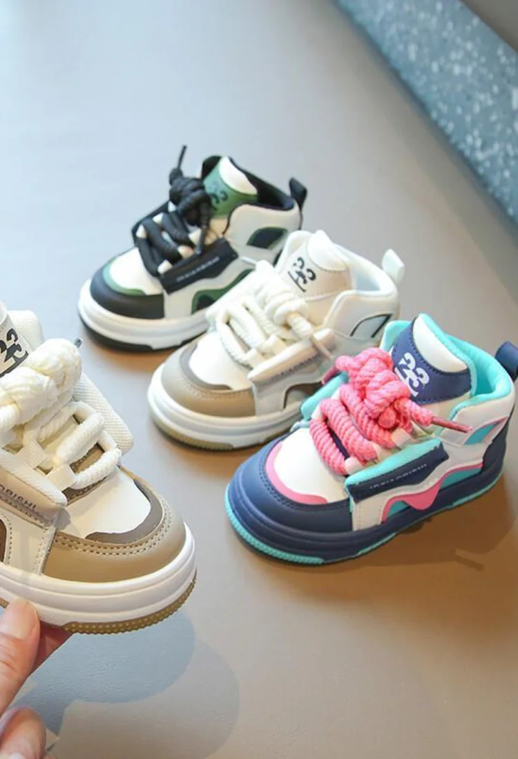 

Hot Kawaii Casual Shoe Children Shoes Skate High Tops Loafers Shoes Canvas Boys Girls Casual Wear Dopamine Spring Autumn 2026New