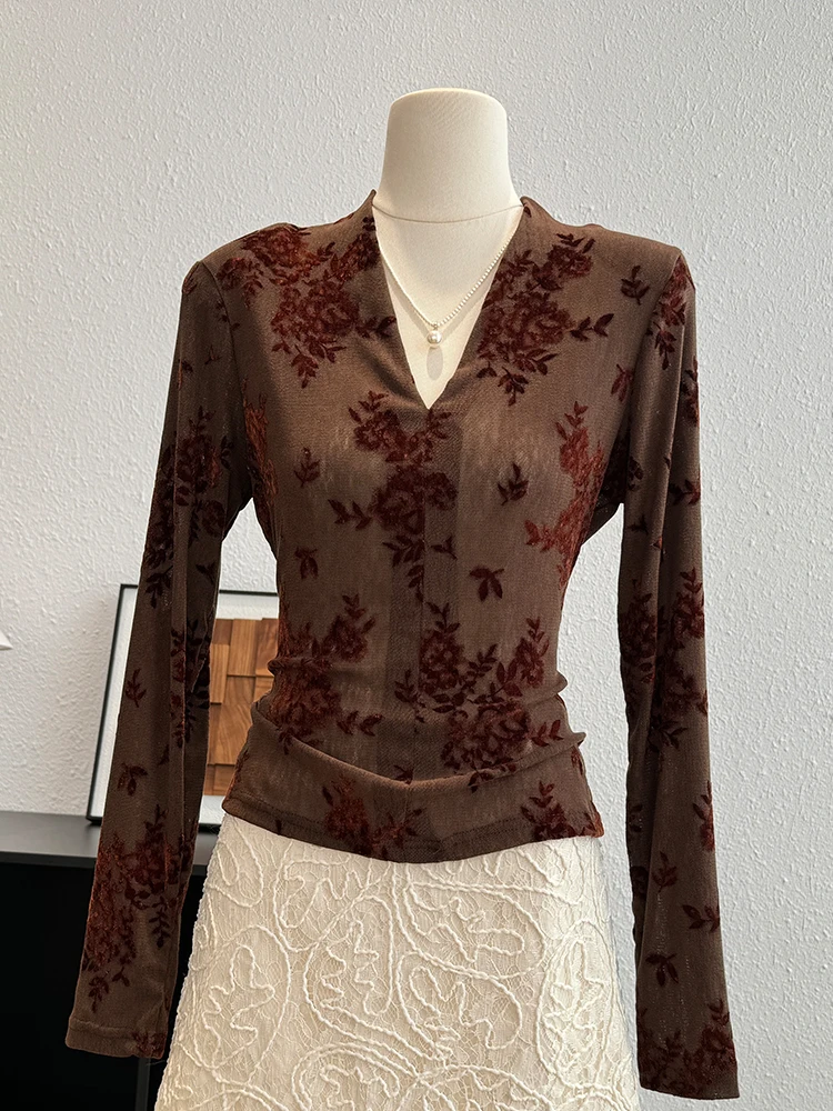 Retro V-neck Long Sleeve Lace Shirt Women's Early Autumn Fashion Slimming Waist Design Versatile Stylish Small Top