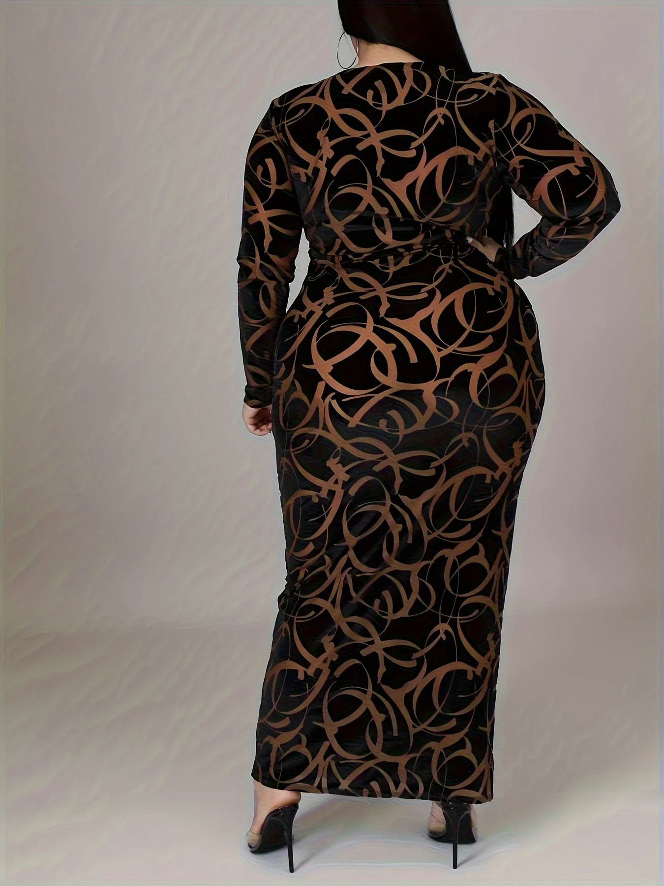 Plus Size Chic Graffiti-Printed Maxi Dress - Flattering Long Sleeve V-Neck Bodycon Style Perfect for Casual to Party Occasions