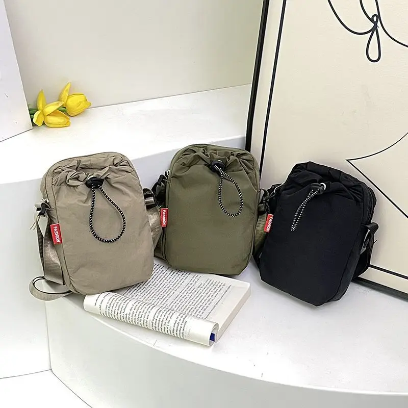 

Новинка 2025, маленькая квадратная сумка через плечо, женская легкая повседневная сумка для мобильного телефона, мини-сумка через плечо для пешего туризма