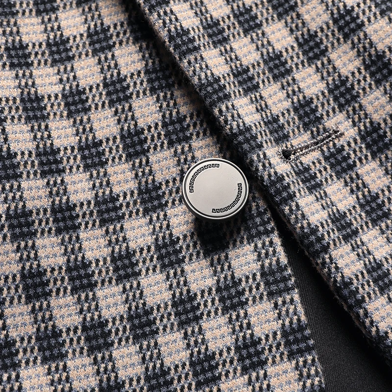 

Fashion Men Checkered Pattern Wool Blazer Slim Fitting Suit Gentlemen's Plaid Jackets Effortless Attire Smart Casual Menswear
