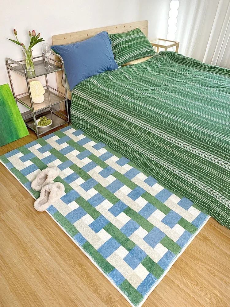 Bedroom Carpet Bedside Long Floor Mat Soft Fluffy Foot Mats Art Creative Green Plaid Carpets Home Decoration Rug for Living Room