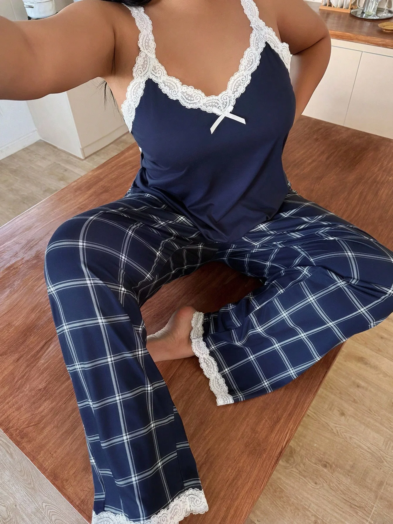 

Plus Size Navy Blue Lace Cami & Plaid Pajama Set with Bow Detail for Women