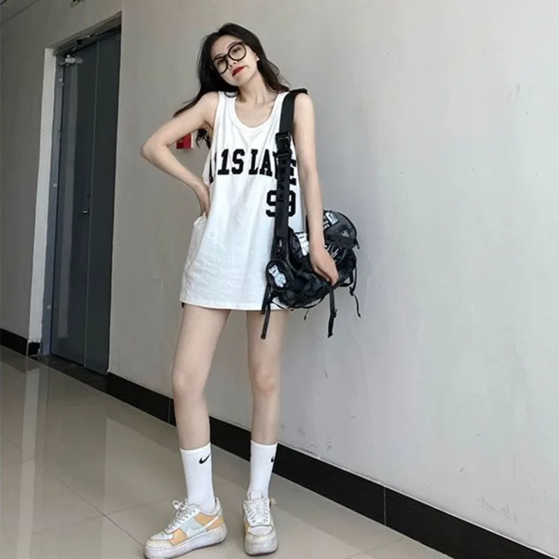 

Майка женская с надписью, повседневная Облегающая рубашка в американском стиле, уличная одежда без рукавов, винтажный Свободный Длинный топ, на лето