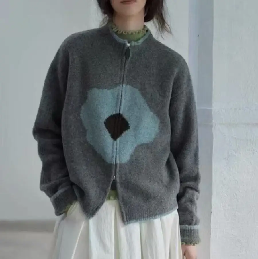 

Retro Contrasting Flower Zipper Wool Knitted Cardigan Women's Autumn and Winter New Soft and Sticky Sweater Jacket