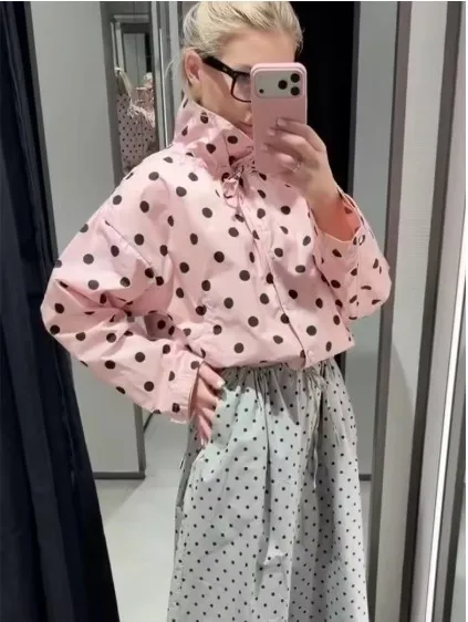 

Женская розовая куртка в горошек с длинными рукавами KIDCRKJ, модная однобортная короткая куртка с высоким воротником, женская весенняя повседневная уличная куртка