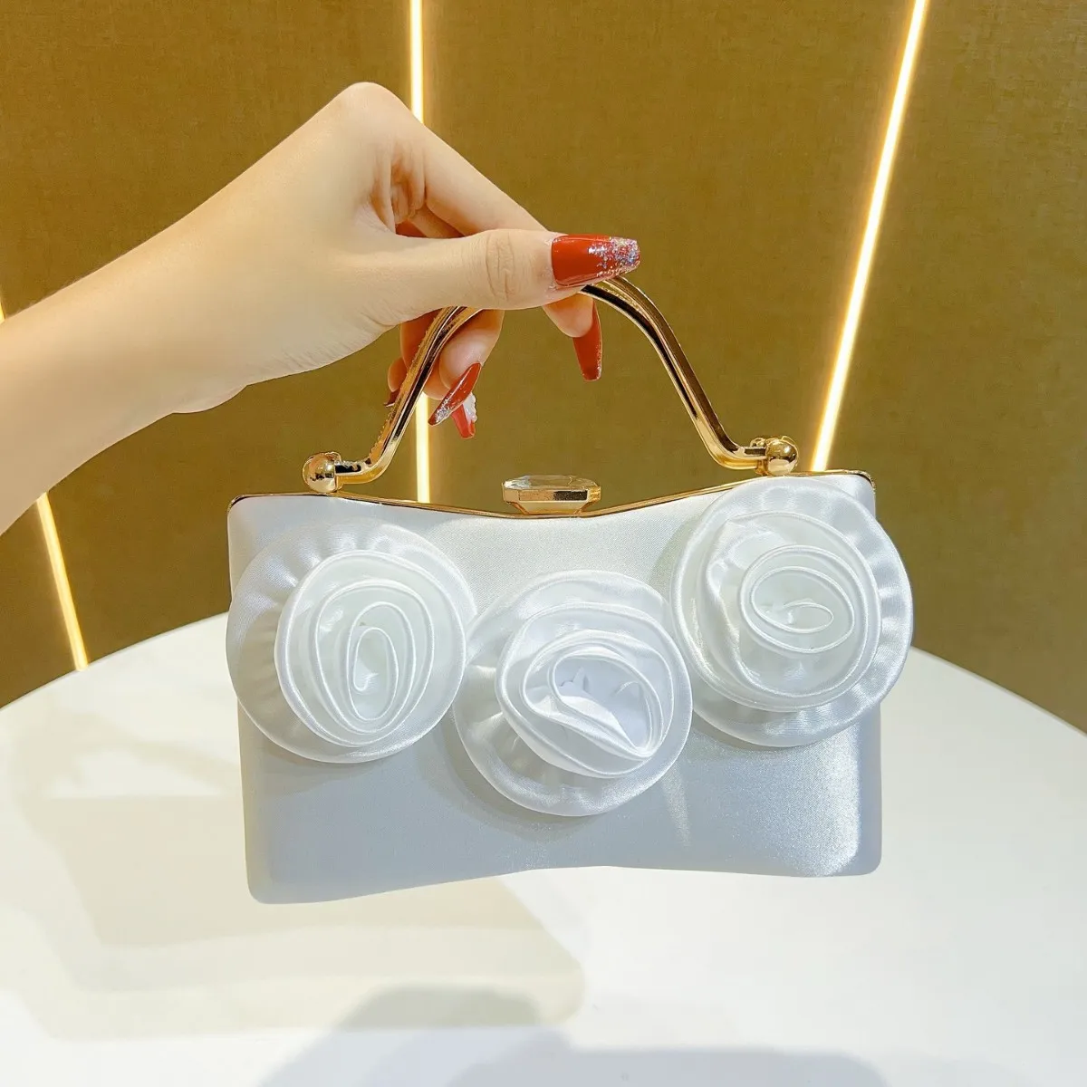 Diamond Inlay Metal Handle Handbags for Women Dinner Prom Party Small Evening Bags Gold Chain Shoulder Bag Crossbody Ladies 2026