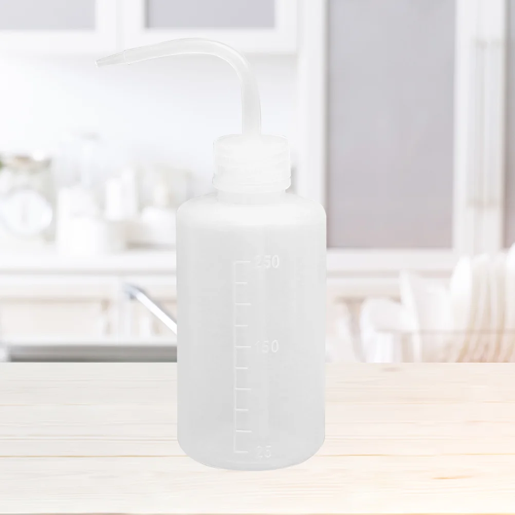 Bouteille Transparente en Plastique avec Bec Coudé pour user inage, Bouteilles de Mesure à Presser, Support pour Livres Regina, 250ml