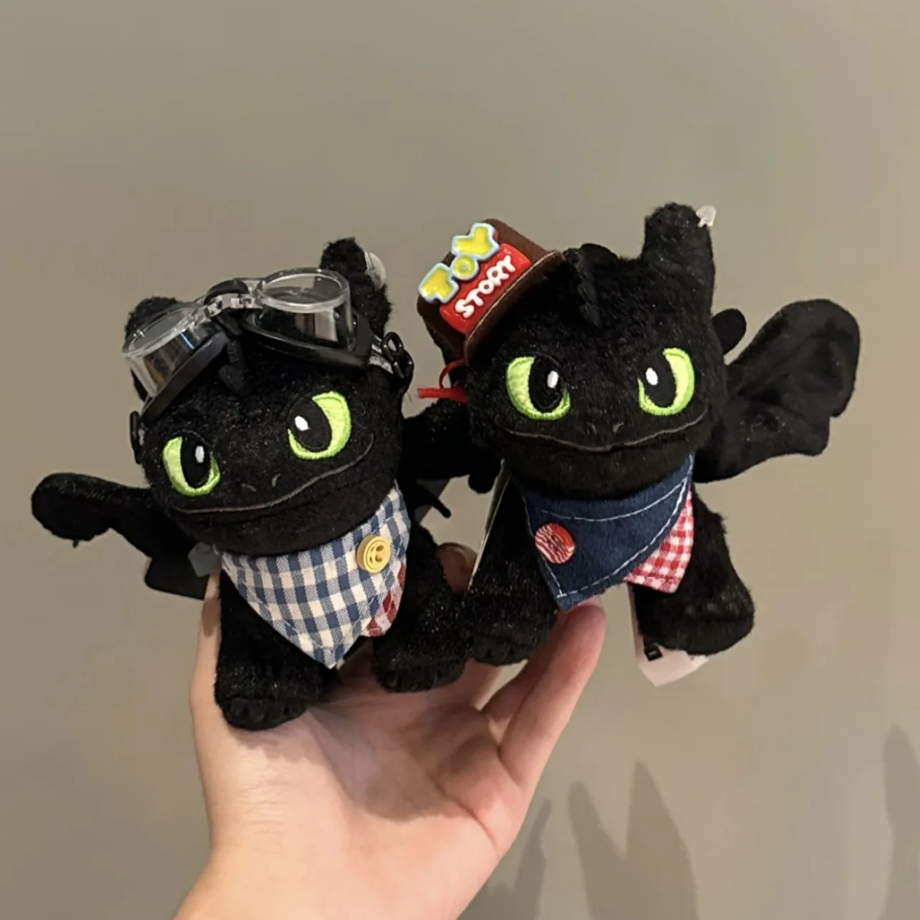 How to Train Your Dragon Toothless Keychain Plush Toy Global Night Fury Toothless Backpack Keychain Ornament Men's Gift