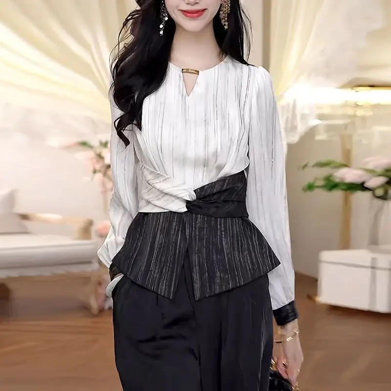 Korean Version Color Blocking Blouse Splicing Twisted Waist Long Sleeved Women's 2024 Autumn Style Elegant All-match Pullovers