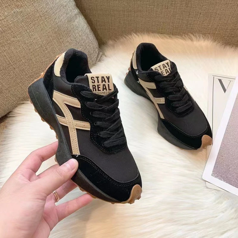 Leather Womens Sneakers Luxury Platform Shoes 2023 New Leisure Light Anti-slip Green Running Shoes Fashion Designer Womens Shoes