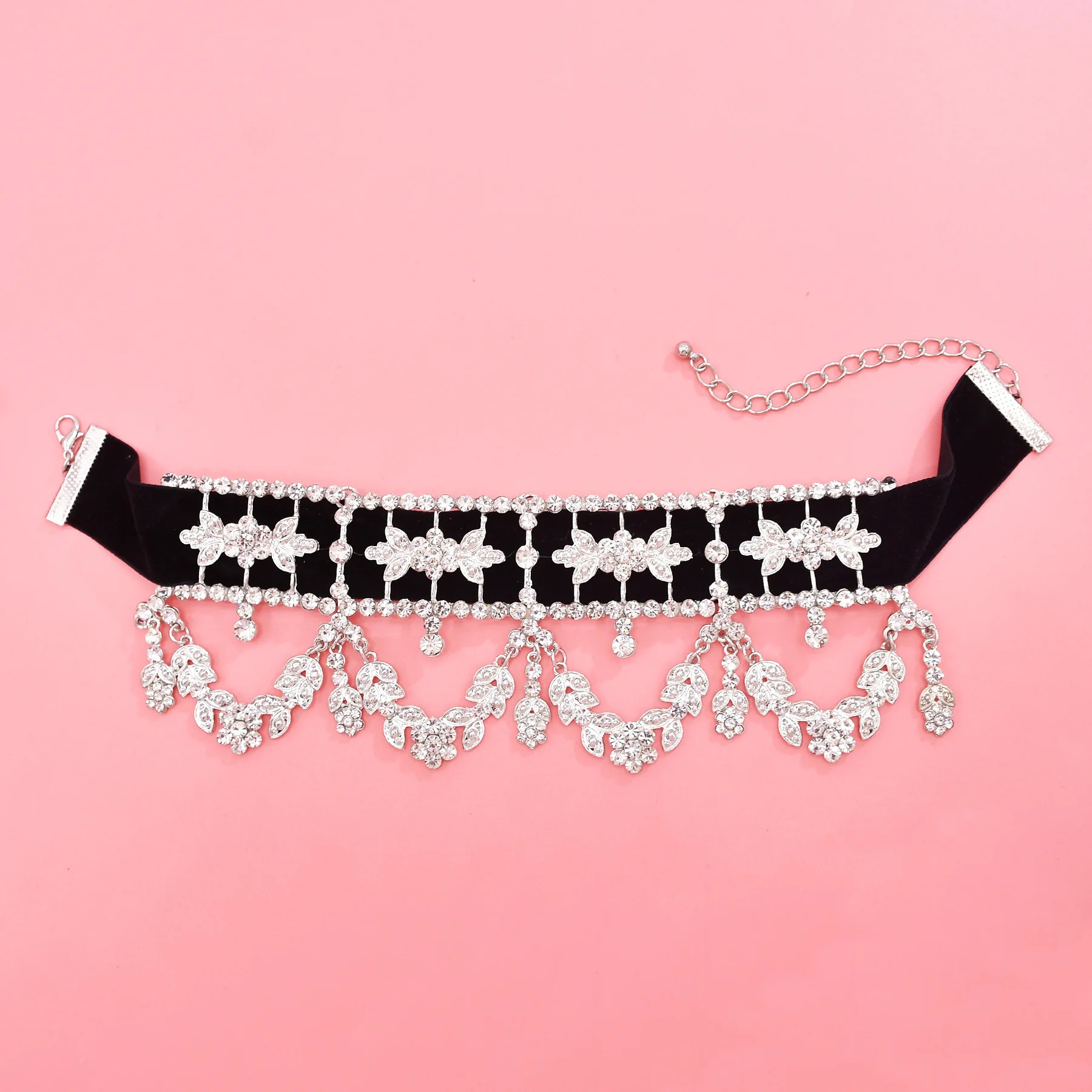 Elegante Samt Funkelnde Diamant Kragen Halskette Für Frauen Blatt Blume Quaste Anhänger Strass Schmuck Weibliche Zubehör Geschenk – Detail 8