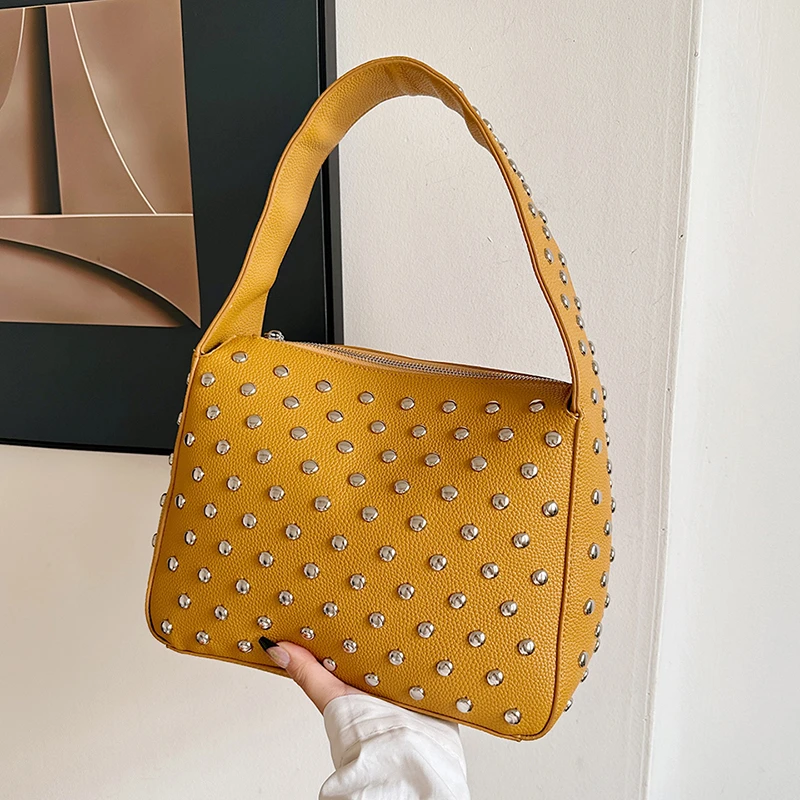 Modische Sling-Handtaschen, Shopper-Tasche, Nieten-Design, Hobo-Schultertaschen, 2024, schwarzer Punk-Stil, Unterarm-Schulter-Handtasche und Geldbörse – Detail 8
