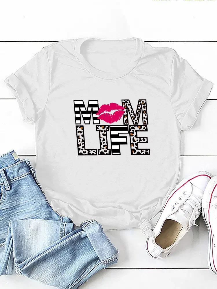 

Red Lip Mom Life Leopard Print Women T Shirt Short Sleeve O Neck Loose Women Tshirt Ladies Tee Shirt Tops Camisetas Mujer