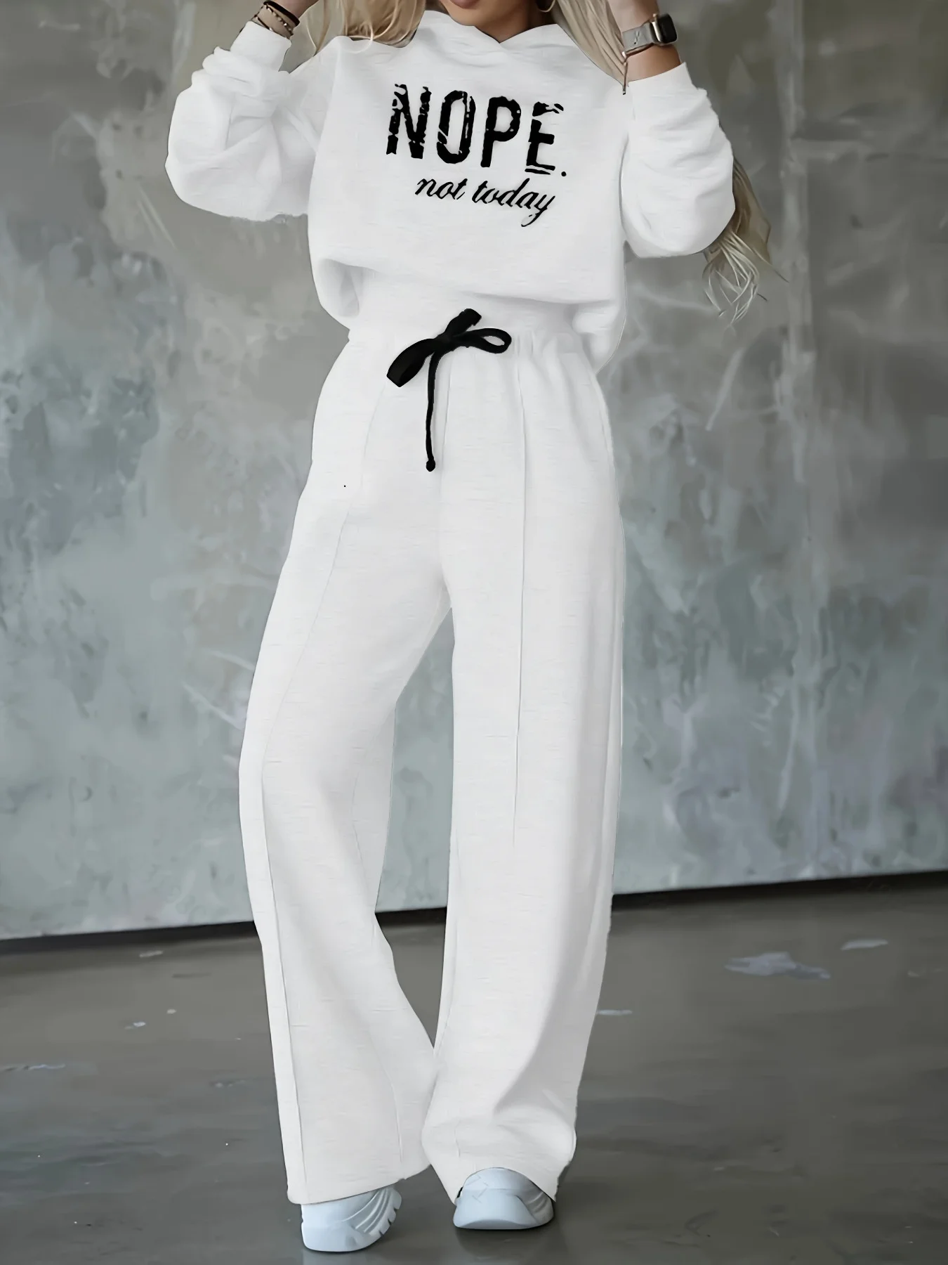 Hooded Printed Top And Pants Set Long Sve Casual Sportswear Two-Piece Suit Polyester Material Long Pants Comfortable Fit