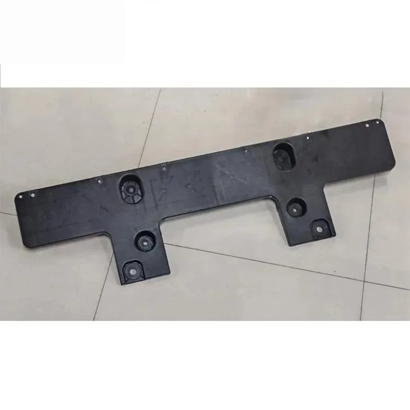 

Car Engine Under Cover OEM 84860715 Superior Quality Front Lower Engine Cover for Chevrolet tahoe 2021