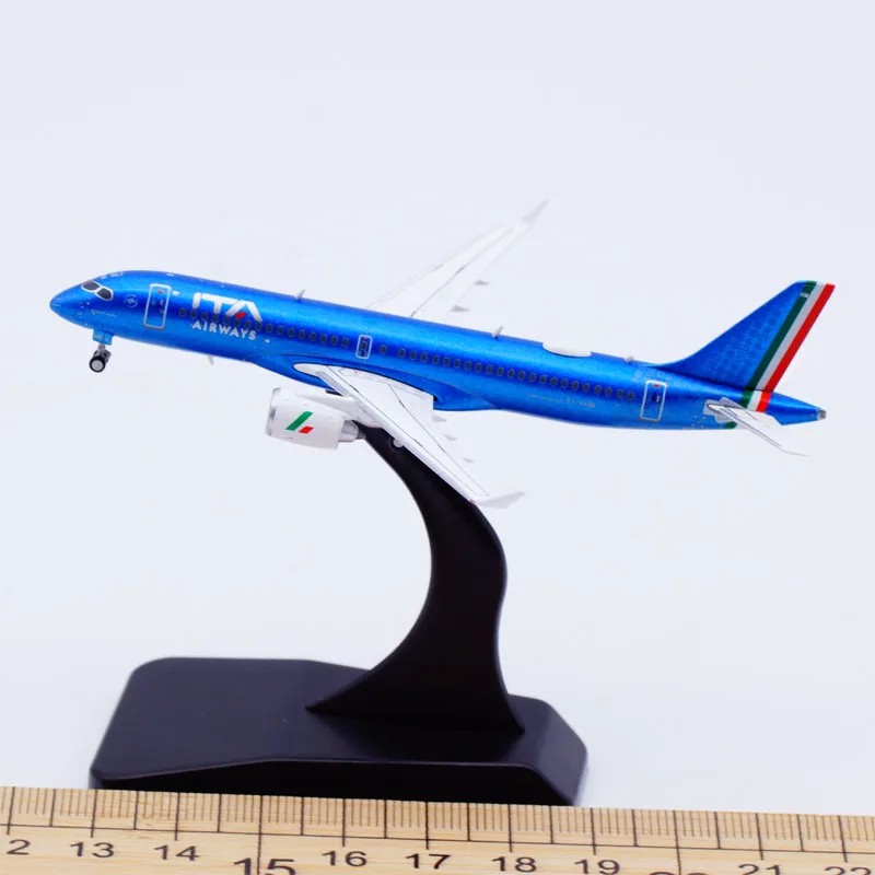 XX40199 Alloy Collectible Plane Gift JC Wings 1:400 ITA Airways \