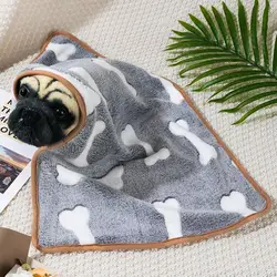 Soft Fluffy Pet Blanket Winter Warm Dog Blanket Cute Pet Bed Sheet Warm and Comfortable Cat and Dog Cushion Blanket Pet Supplies