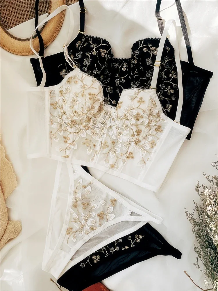 Floral embroidery gathered underwear thin section halter strapless show breasts small lace bra set women push up lingerie