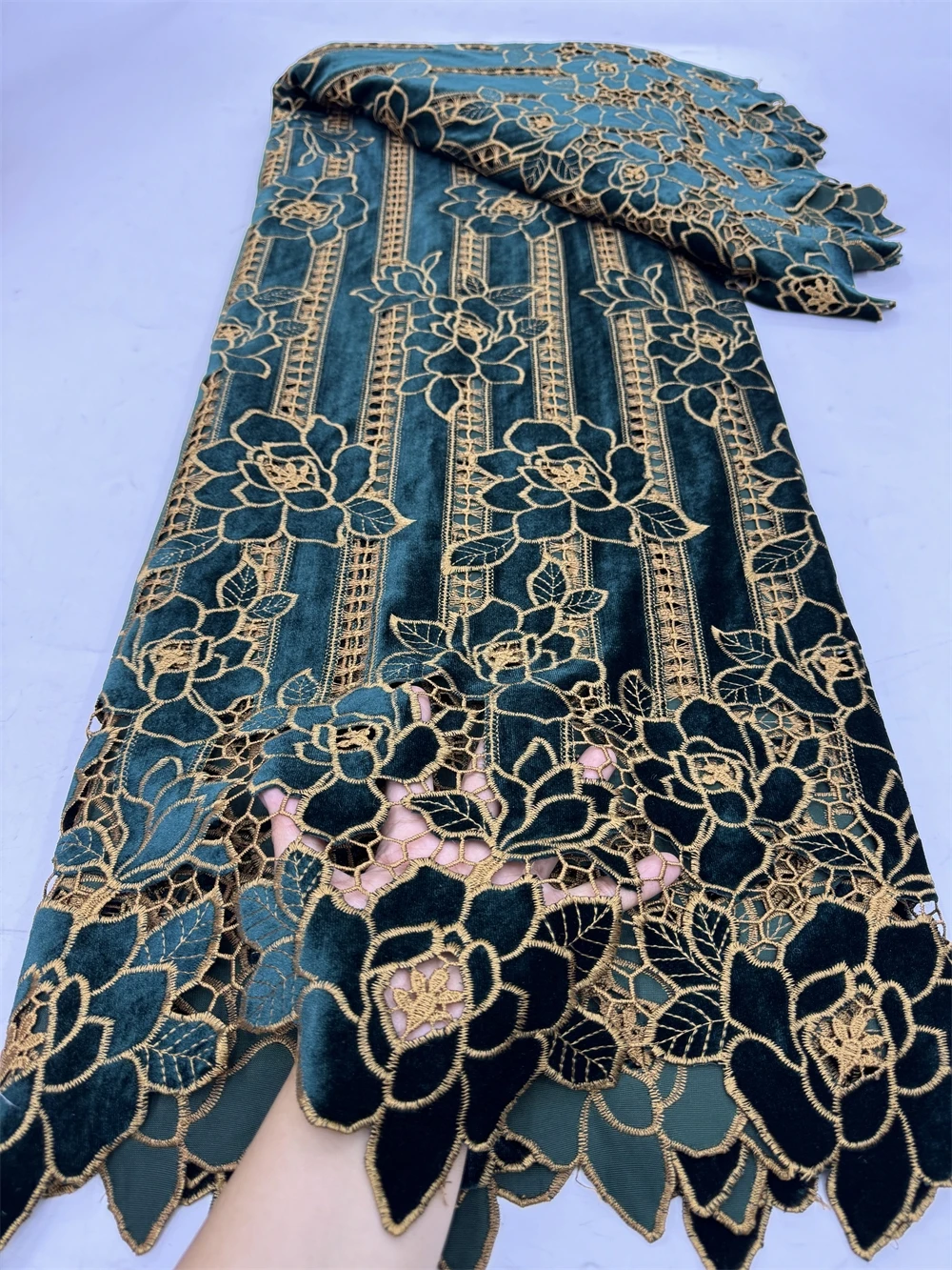 2024 High Quality Nigerian Guipure Lace Fabric African Water Soluble Lace for Women Wedding Christmas Dresses