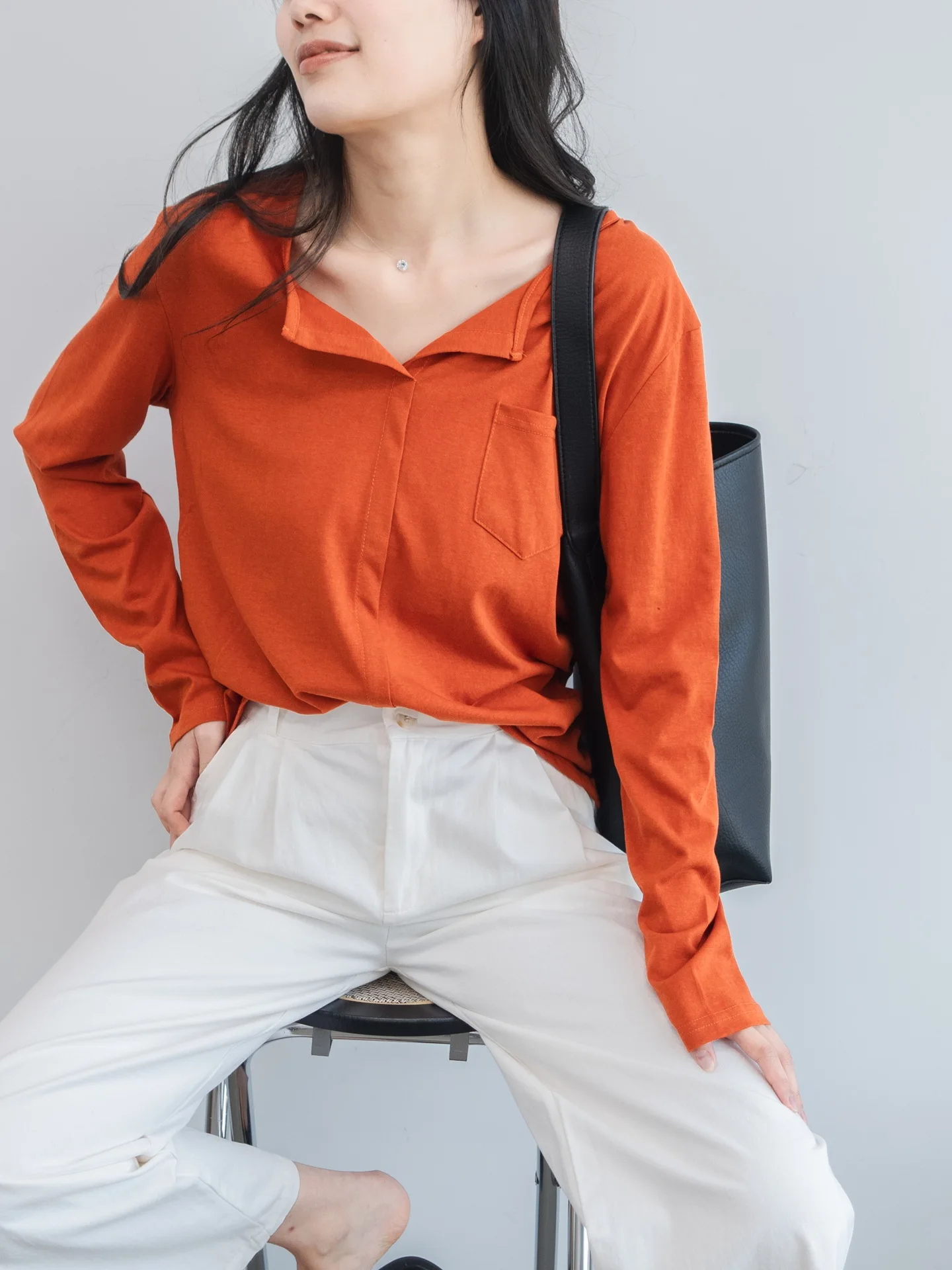 

Новая весенняя женская футболка свободного кроя с длинным рукавом и V-образным вырезом, оранжевая, удобная, дышащая, с защитой от УФ-излучения, для повседневной носки