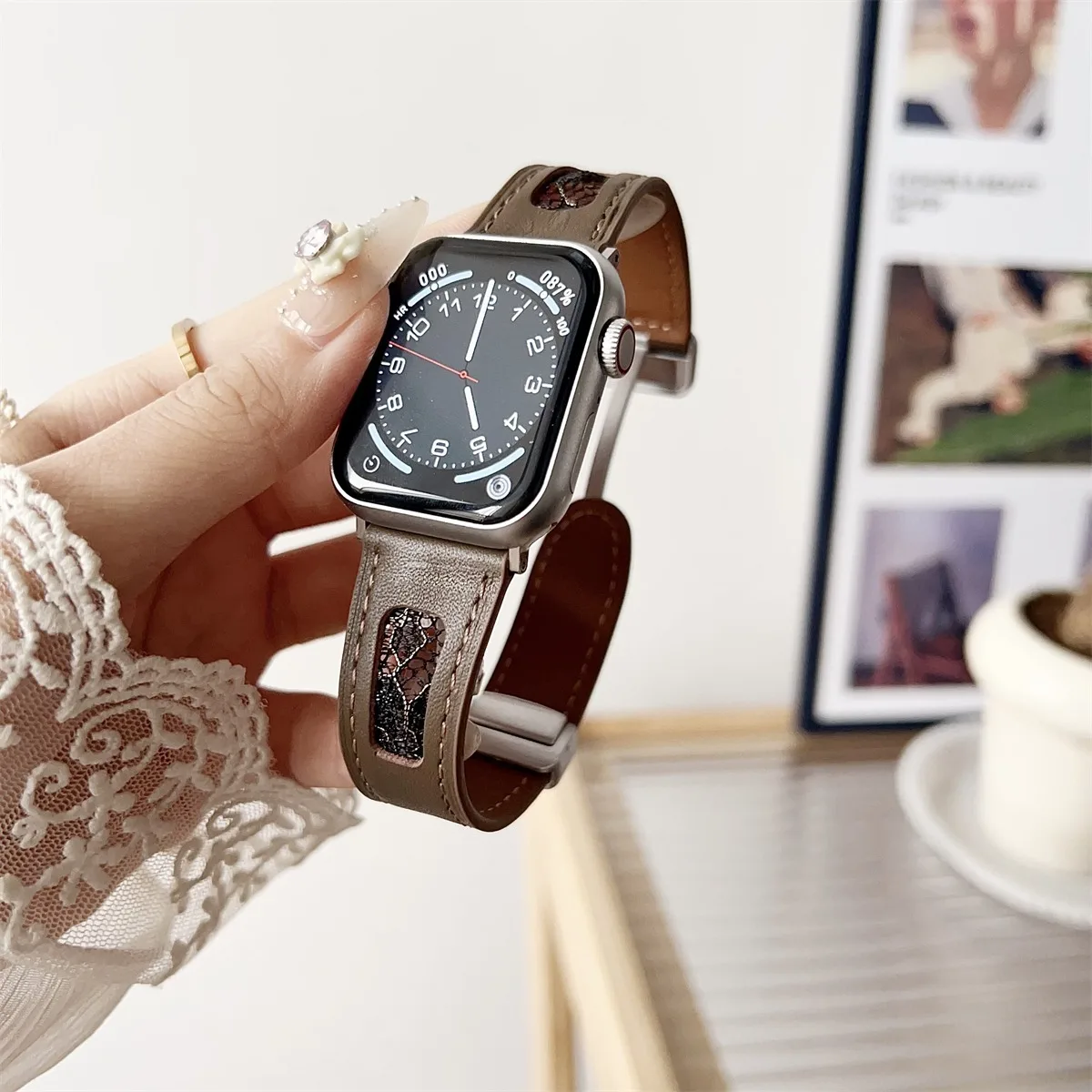 Watch Band For iWatch 42/44/45/46/49mm 38/40/41mm PU Leather Fashion Watch Strap For Watch Series Ultra2 Series 10/9/8/7/6/5/4/3/2/1_voghion.com