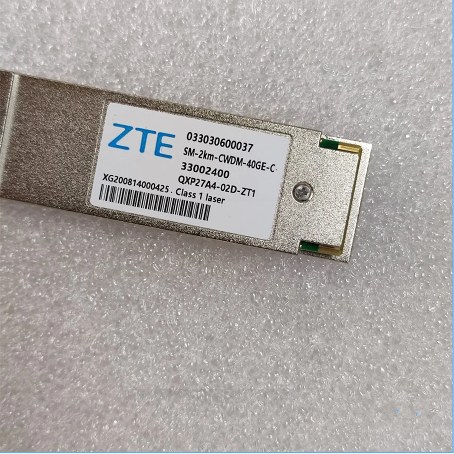 

ZTE CWDM 40G 2KM Transceiver SM-2km-CWDM-40GE-C 033030600037 33002400 QXP27A4-02D-ZT/40G Fiber Optical Module