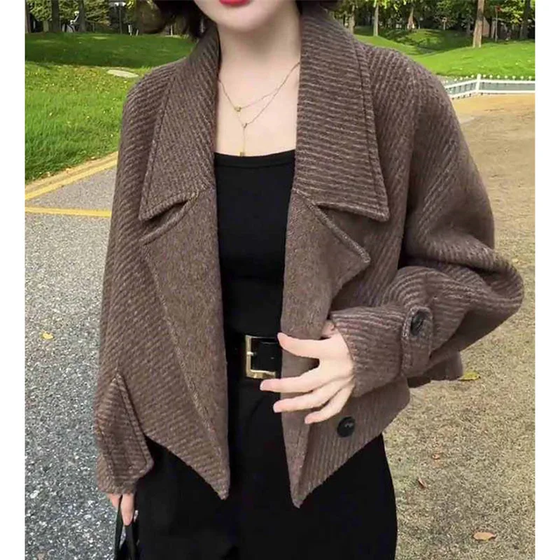 เสื้อโค้ทขนสัตว์สั้นหรูหราสําหรับผู้หญิงฤดูใบไม้ร่วงฤดูหนาว 2025 เสื้อสูทแขนยาวอเนกประสงค์บางเฉียบผู้หญิงเกาหลีได้รับสรรเสริญสูง