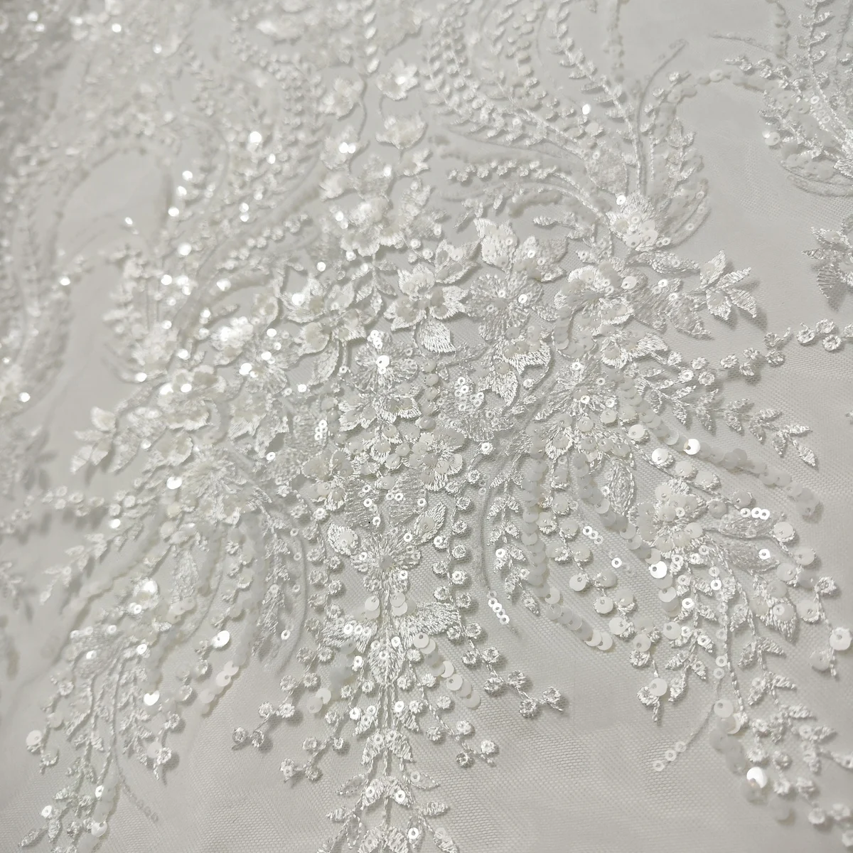 New Design White French Sequins Tulle Lace Fabric For Bride 2024 High Quality African Lace Fabric For Wedding Dress Sew LWH24101