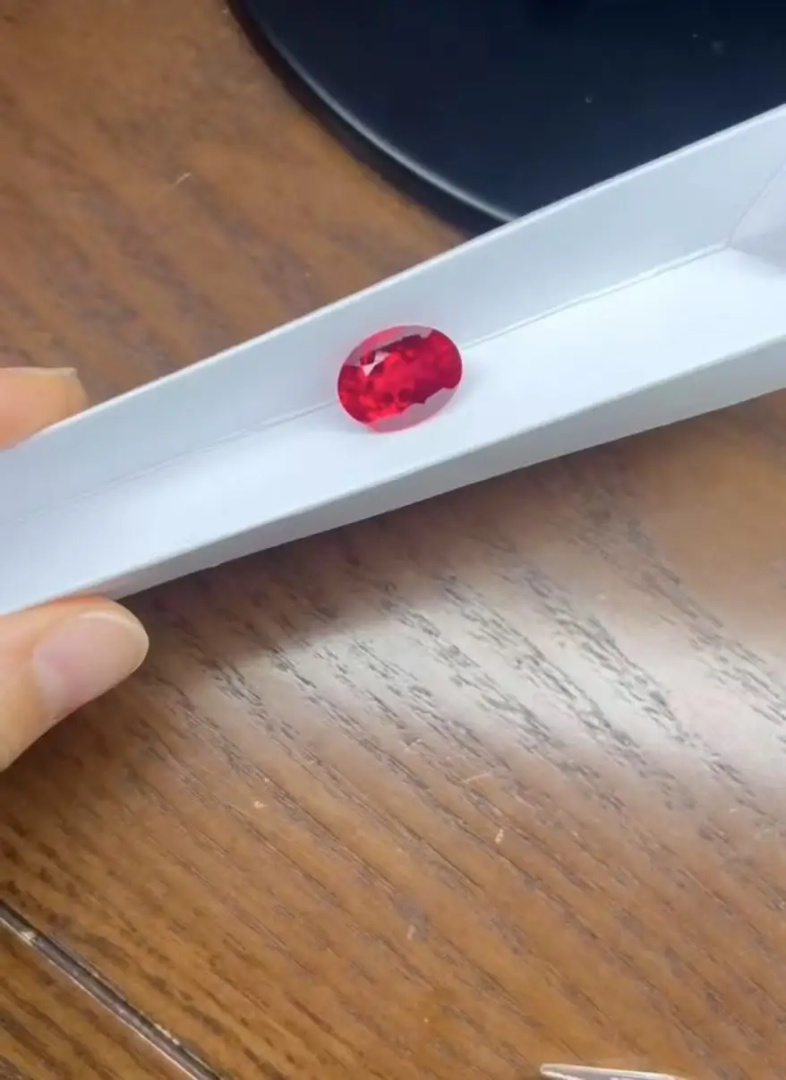Bred ruby fine cut 12*16mm main stone very bright red corundum ring necklace pendant hardness 9 can be drilled pen