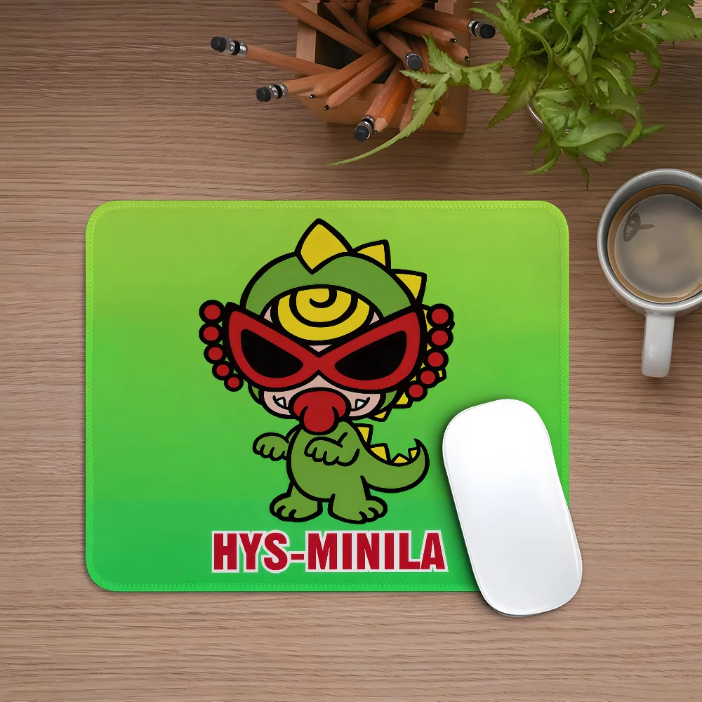 Japan Fashion H-Hysteric M-Mini Mouse Pad Gaming Esports Mousepad Laptop Computer Office Desk Mat Rubber Small Anti Slip Pad